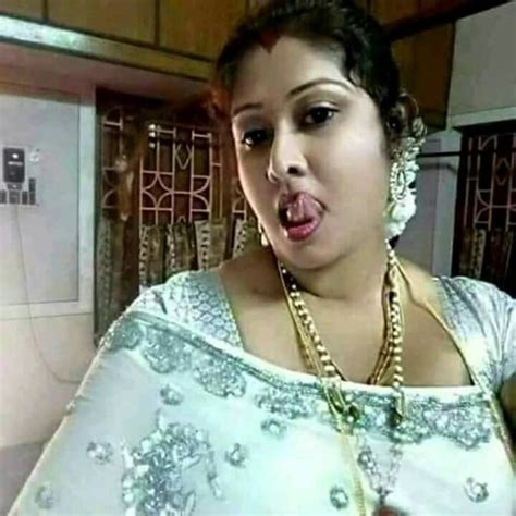 aunty cumshot|Indian Aunty Cumshot Porn Videos 